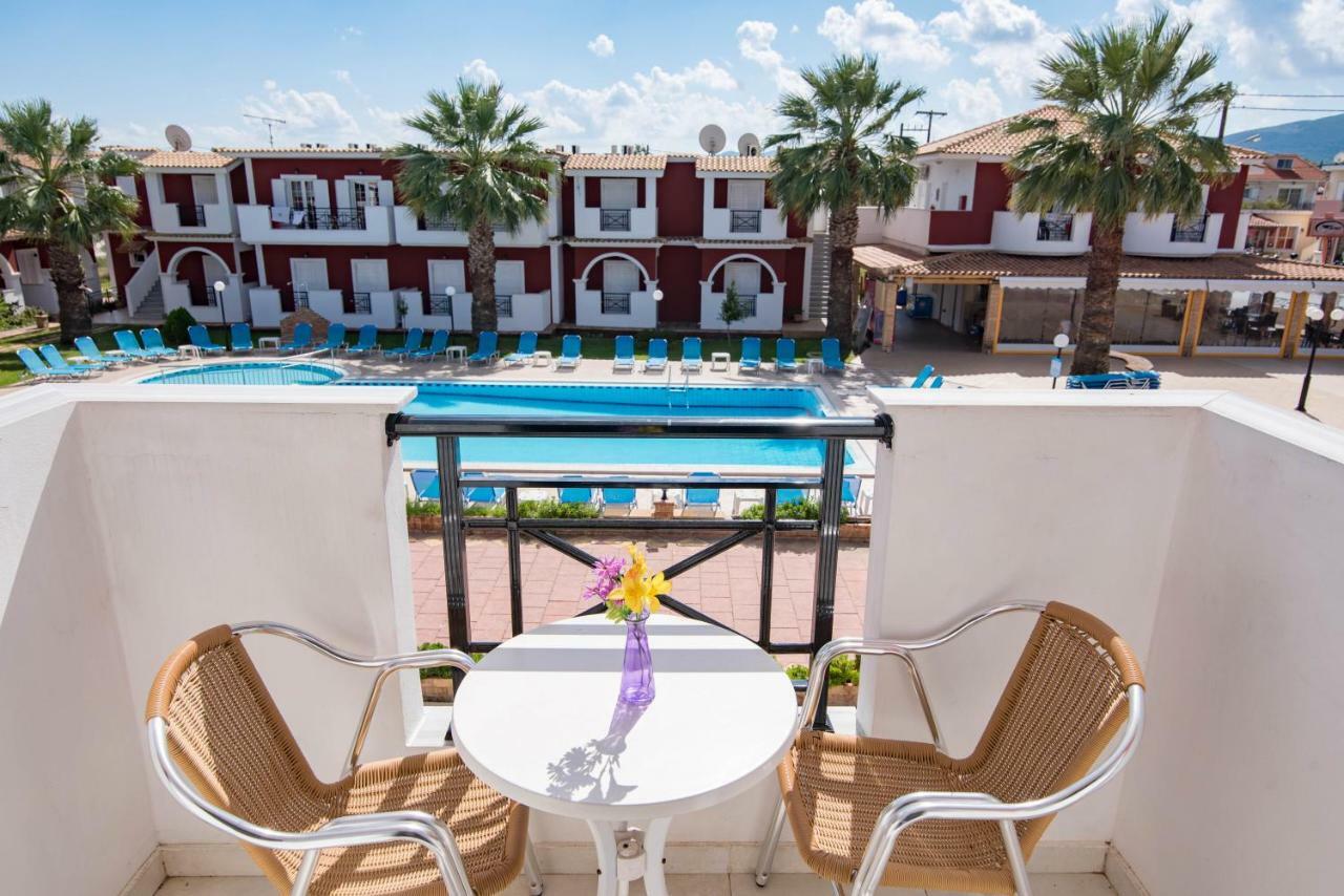 לגאנאס Yakinthos Hotel מראה חיצוני תמונה