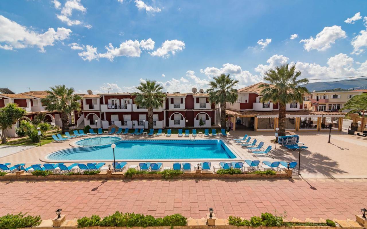 לגאנאס Yakinthos Hotel מראה חיצוני תמונה